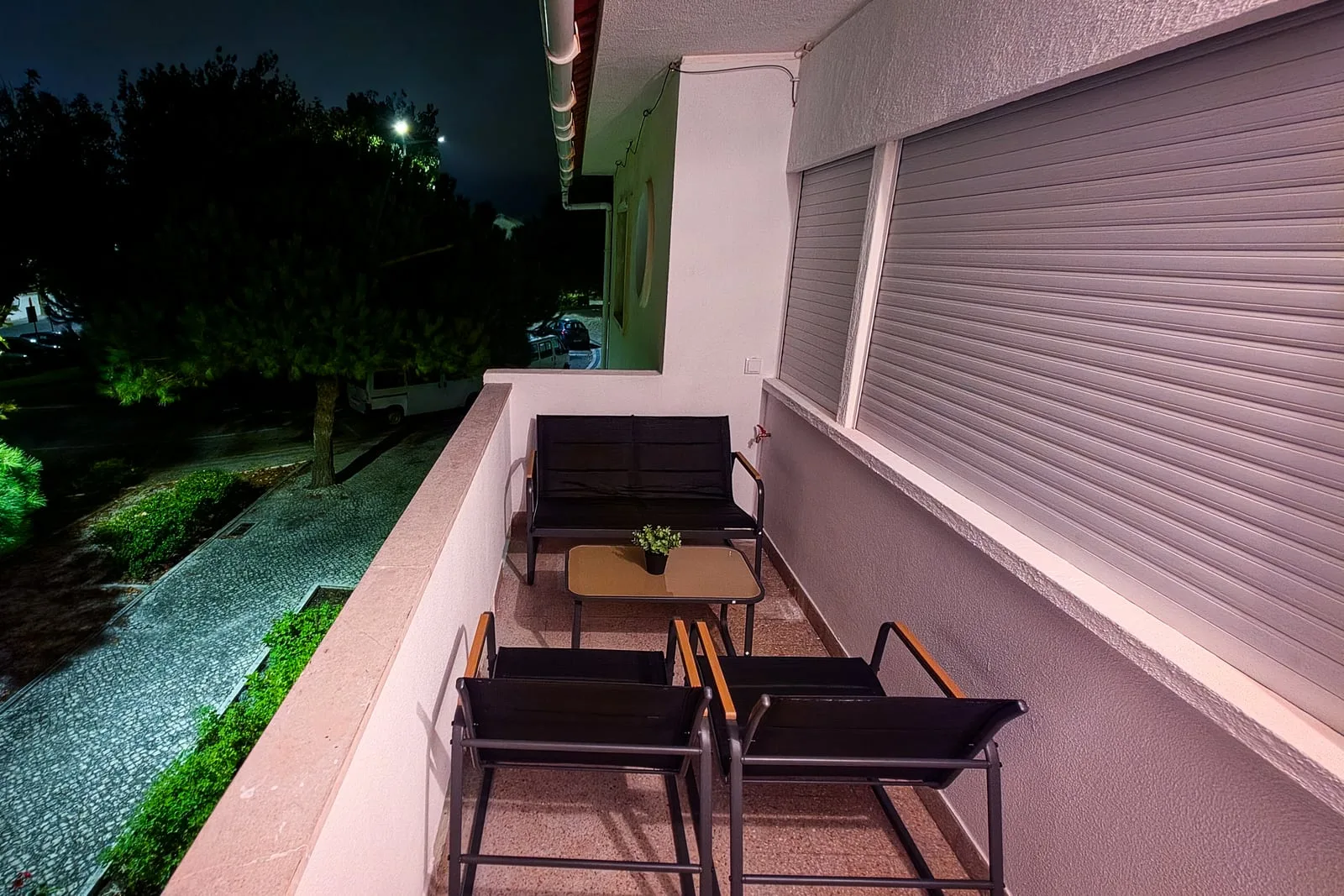 A whole 3-bedroom apartment in Peniche, for families and groups up to 6